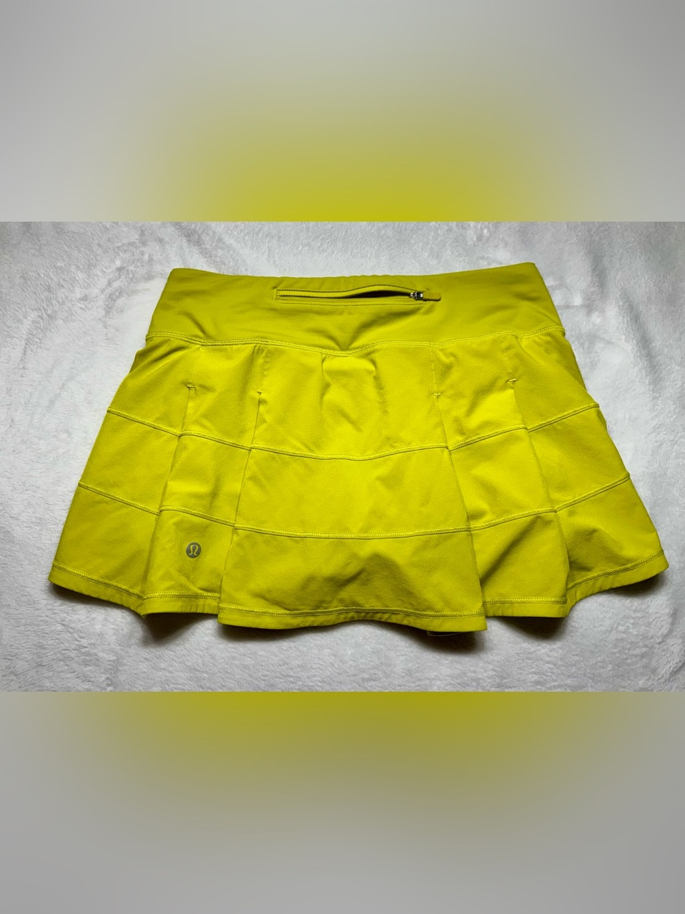 Lululemon Women’s Yellow Athletic Skort Size 4
